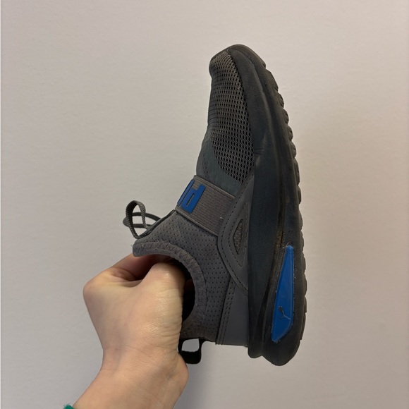 Boys Running Shoe - Picture 3 of 4